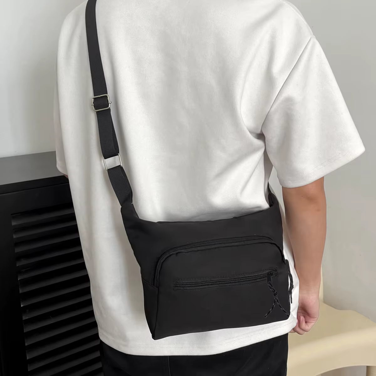Sac à bandoulière en Nylon pratique pour voyage quotidien, léger, sangle réglable, sac multi-poches fonctionnel décontracté
