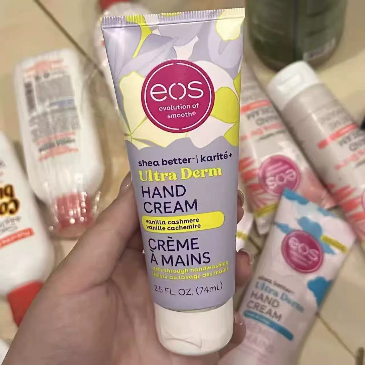 Crème pour les mains hydratante ultra-douce EOS Shea Better 74ml