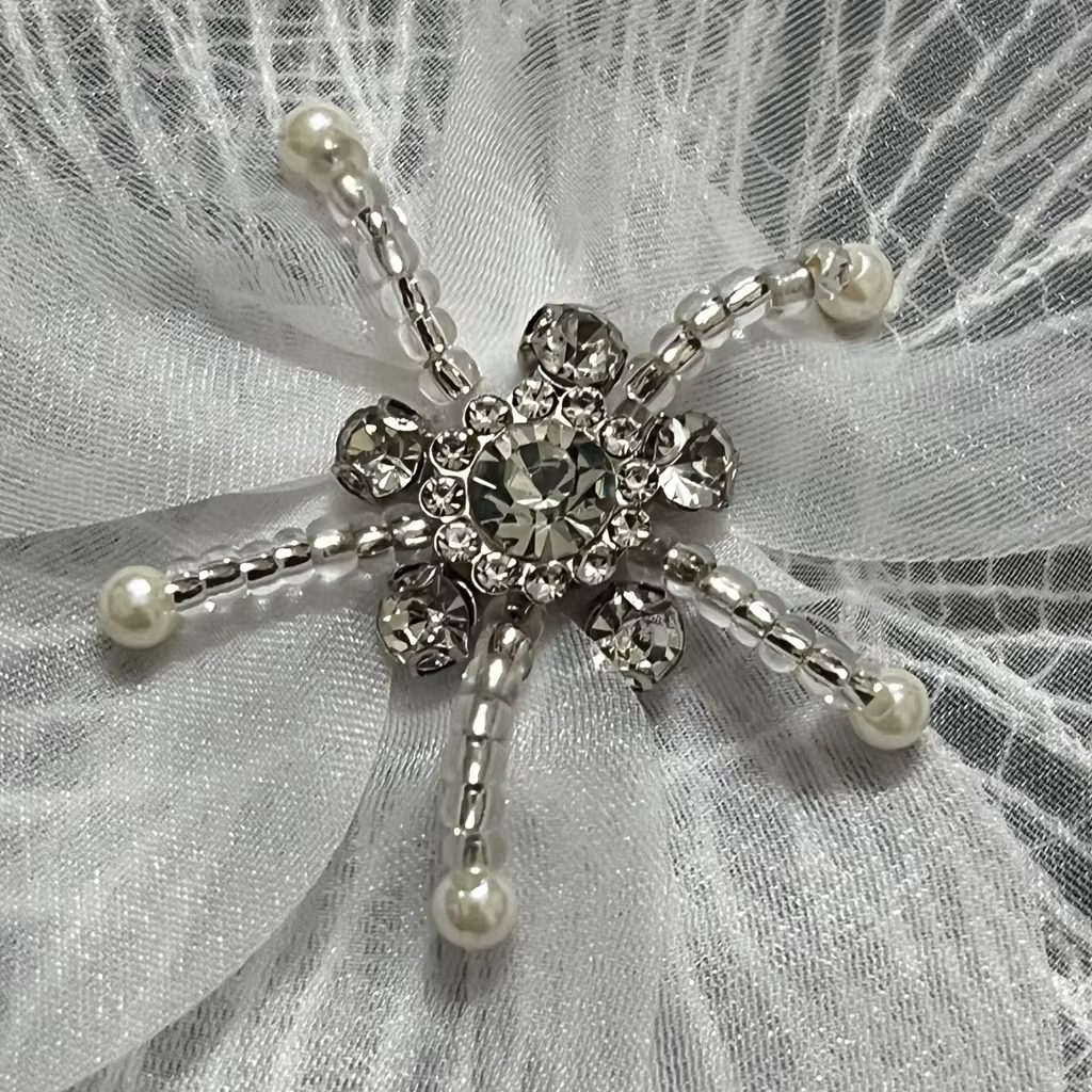 Patch perlé brodé à la main, fleur 3D, pour robe de mariée, couvre-chef, bricolage de vêtements, rideau, accessoires d'embellissement