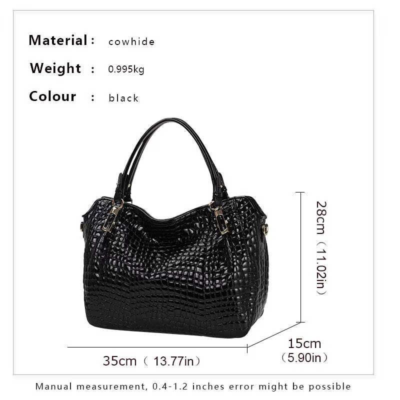 Grand sac à main en cuir noir pour femmes. Ce sac à bandoulière de luxe, adapté à l'hiver, est fabriqué en cuir de haute qualité.