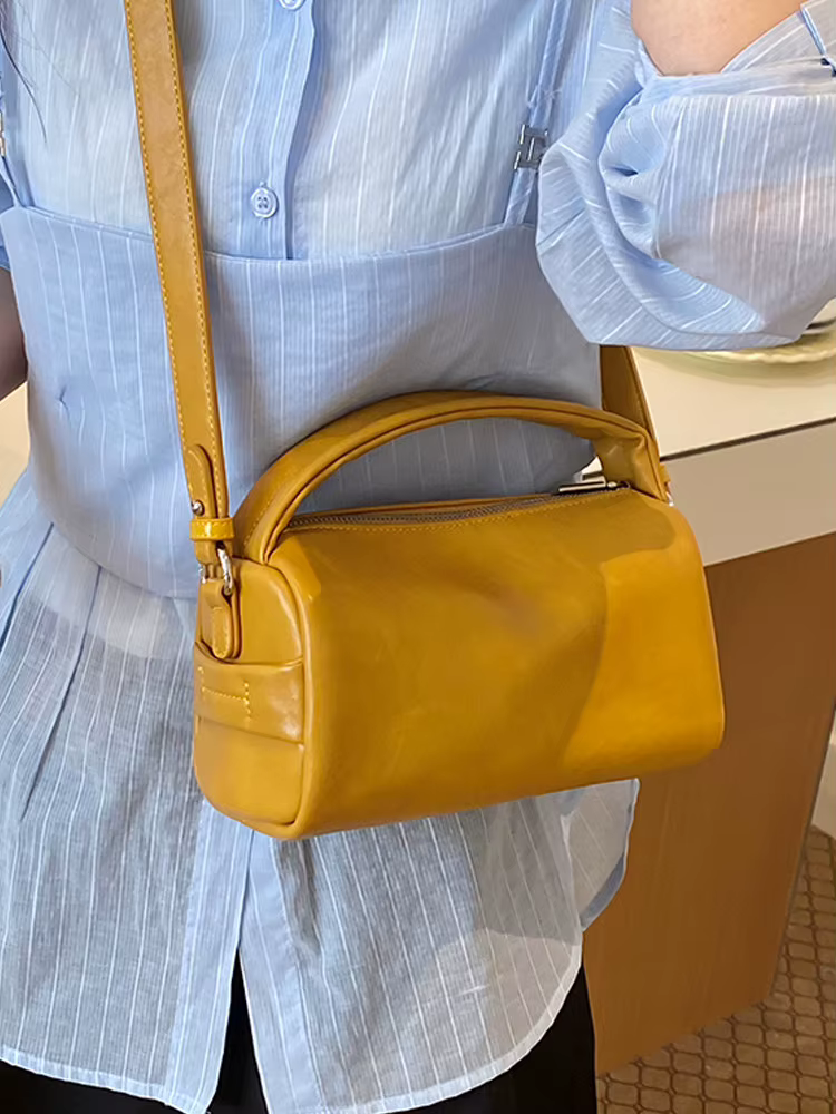 Sac à main classique noir en cuir souple pour femme, sac bandoulière polyvalent décontracté, sac à l'épaule élégant pour le quotidien