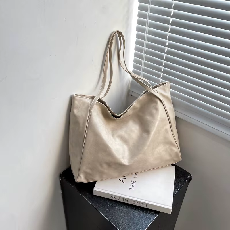 Sac fourre-tout pour femme, pochette sous le bras tendance, grande capacité, sac à bandoulière en cuir PU souple, sac rétro à porter en travers du corps, sacs seau décontractés et portables