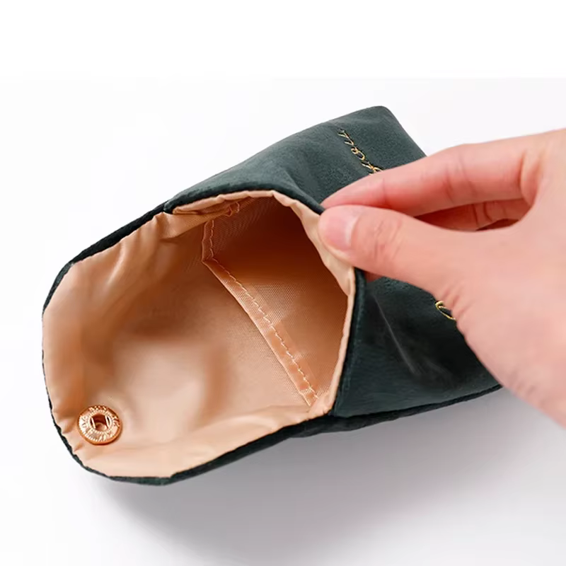 Sac à Cosmétiques en Velours pour Femme et Fille, Serviette de Voyage, Serviette Hygiénique, Rouge à Lèvres, Pochette de Maquillage