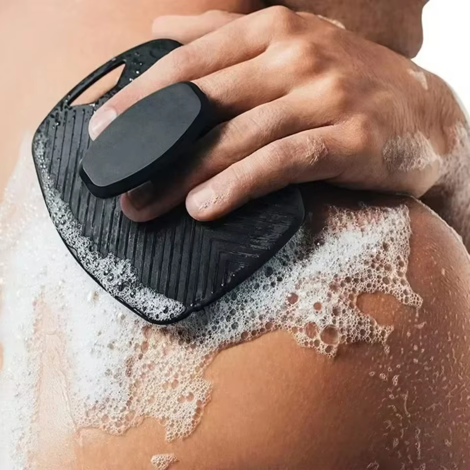 Brosse de douche exfoliante douce en silicone pour le corps