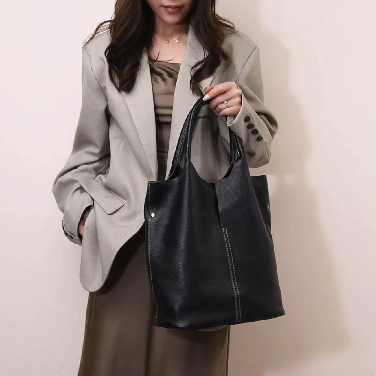 Sac à main en cuir véritable de grande capacité pour femmes, sac à bandoulière pour les déplacements, le travail, les loisirs, les voyages et le shopping, сумка женская