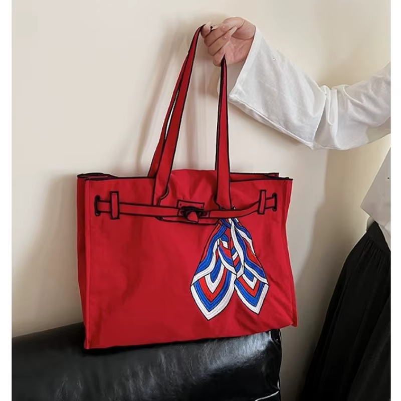 Sac à bandoulière brodé créatif 2026 pour femme, sac à main de haute qualité grande capacité, sac à main jeune et élégant avec fil à coudre, sac à main pour femme