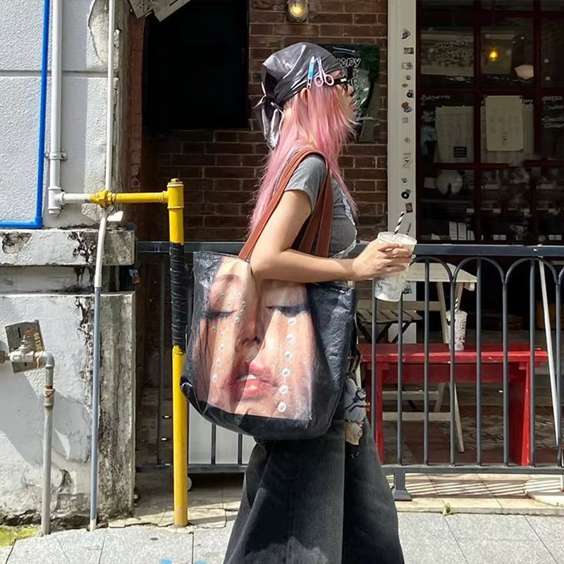 Nouveau sac fourre-tout créatif pour femmes tendance visage impression grande capacité sac à bandoulière étanche fille chaude sac à main grand sac à provisions