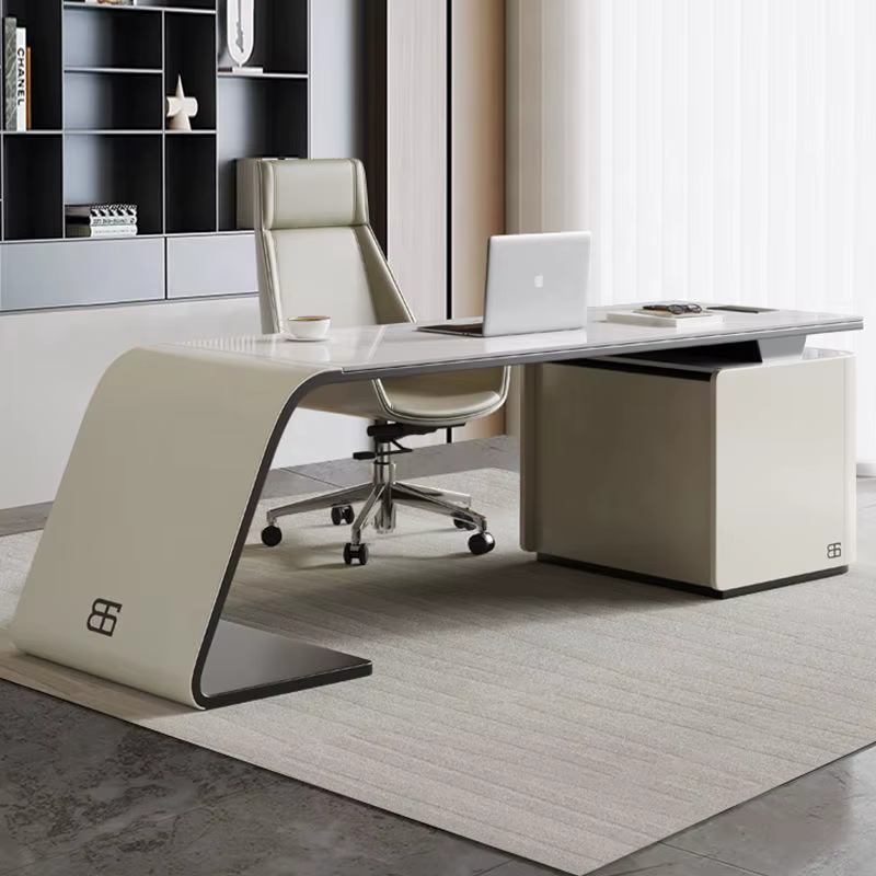 Mobilier de bureau minimaliste moderne personnalisé, bureaux peints, bureaux de luxe en forme de L pour les dirigeants et les bosses.