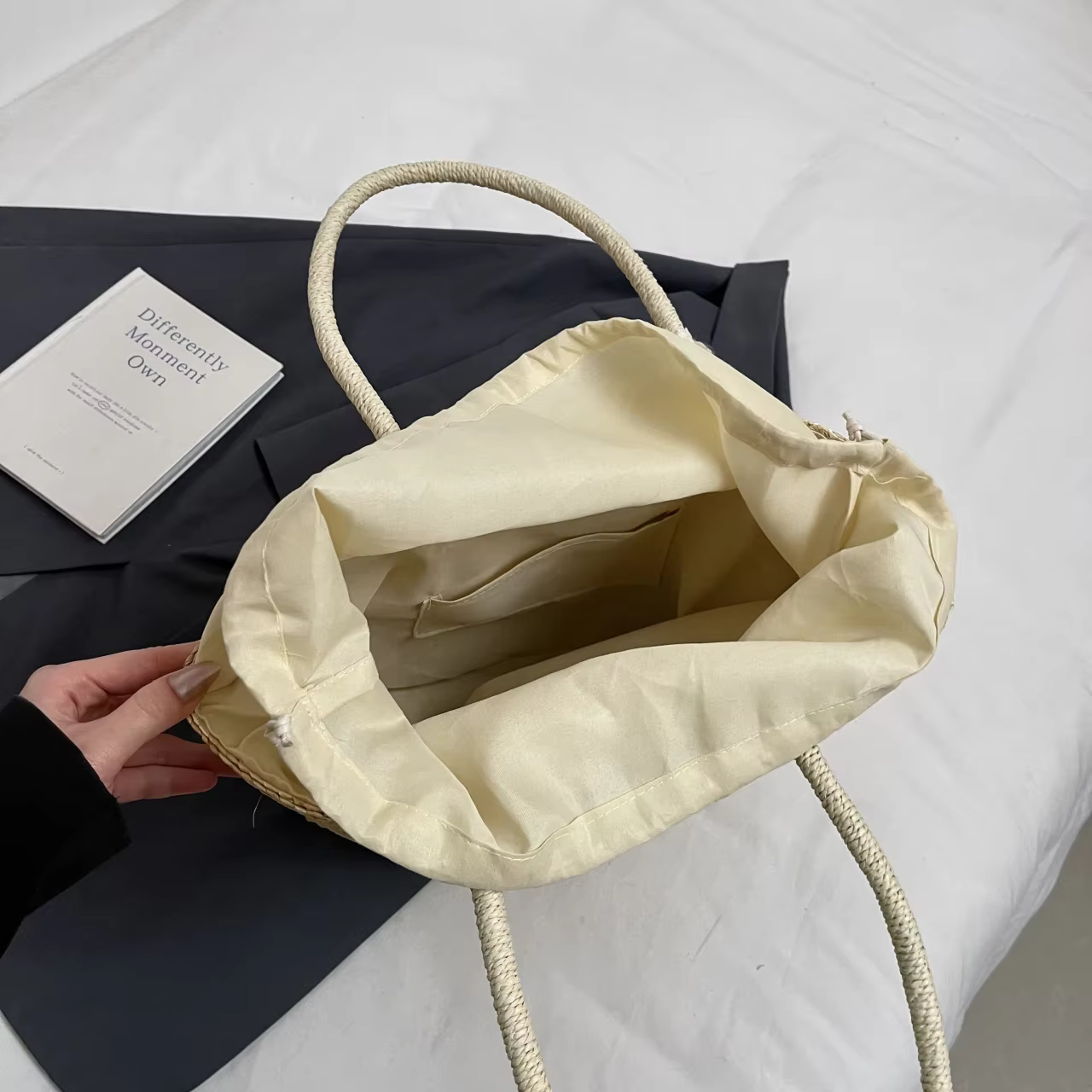 Sac à bandoulière de plage de grande capacité, sac à main brodé de styliste, sac d'été en rotin fait à la main, panier de mode, sac de Shopping en paille