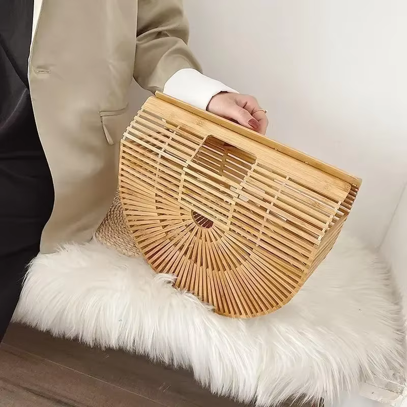 Panier en bambou fait à la main pour femmes, sac à main demi-rond de voyage de plage en plein air, sacs à poignée supérieure de styliste, sac rétro tressé en bambou