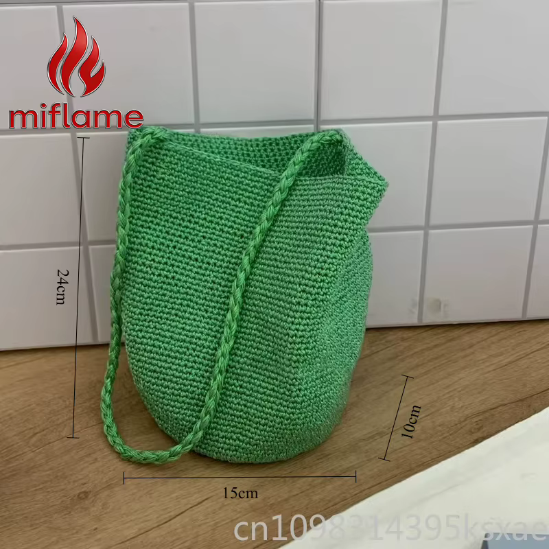 Sac à bandoulière tissé pour femme et fille, avec silhouette structurée, sac à main vintage pour les trajets quotidiens et les voyages