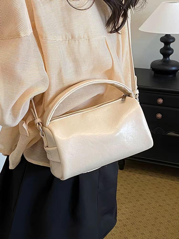 Sac à main classique noir en cuir souple pour femme, sac bandoulière polyvalent décontracté, sac à l'épaule élégant pour le quotidien