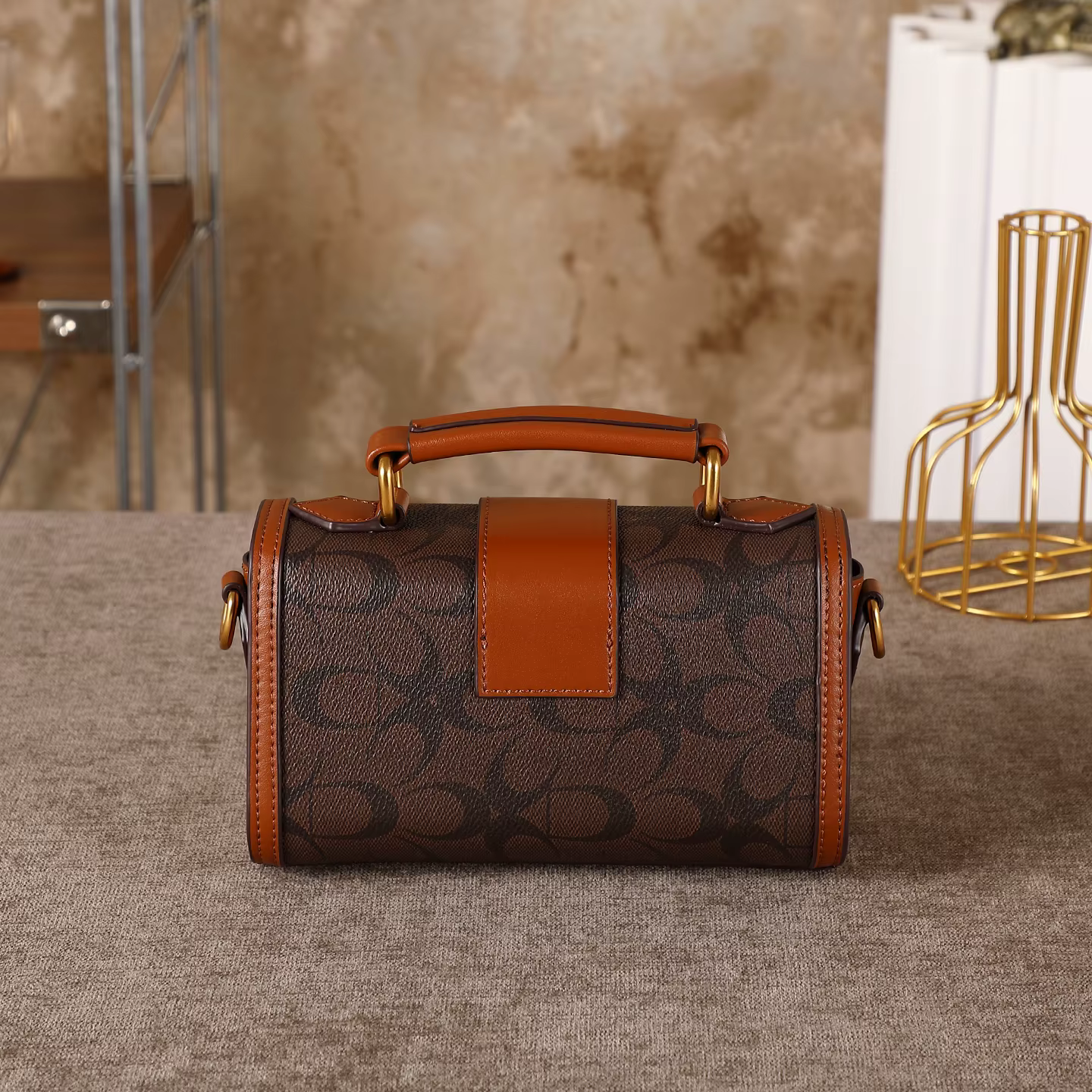 Sac à main pour femme, nouvelle collection 2026, design haut de gamme et de niche, sac porté épaule, couleur contrastante, luxe léger, bandoulière simple
