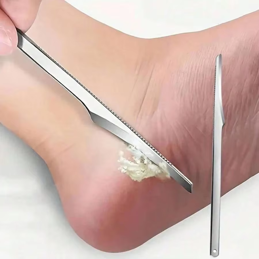 Grattoir exfoliant en acier inoxydable pour éliminer les callosités des pieds
