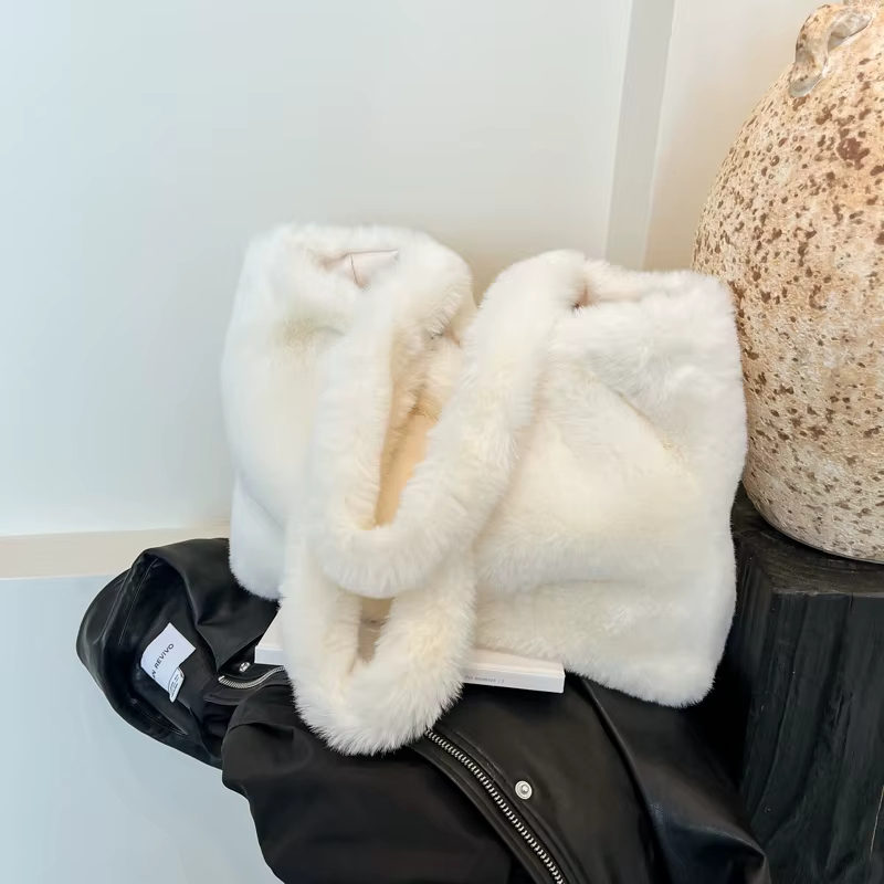 Velours couleur unie moraillon concis fourre-tout décontracté 2025 hiver doux Simple sacs de haute qualité Durable polyvalent déplacements sacs à bandoulière
