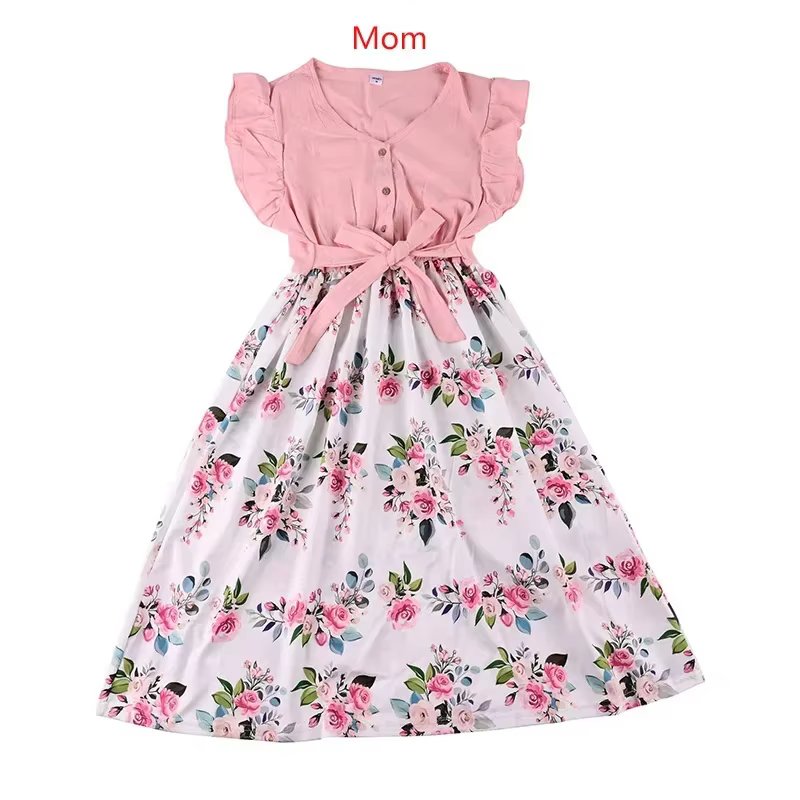 Mère fille Macthing robes famille ensemble fleur maman
