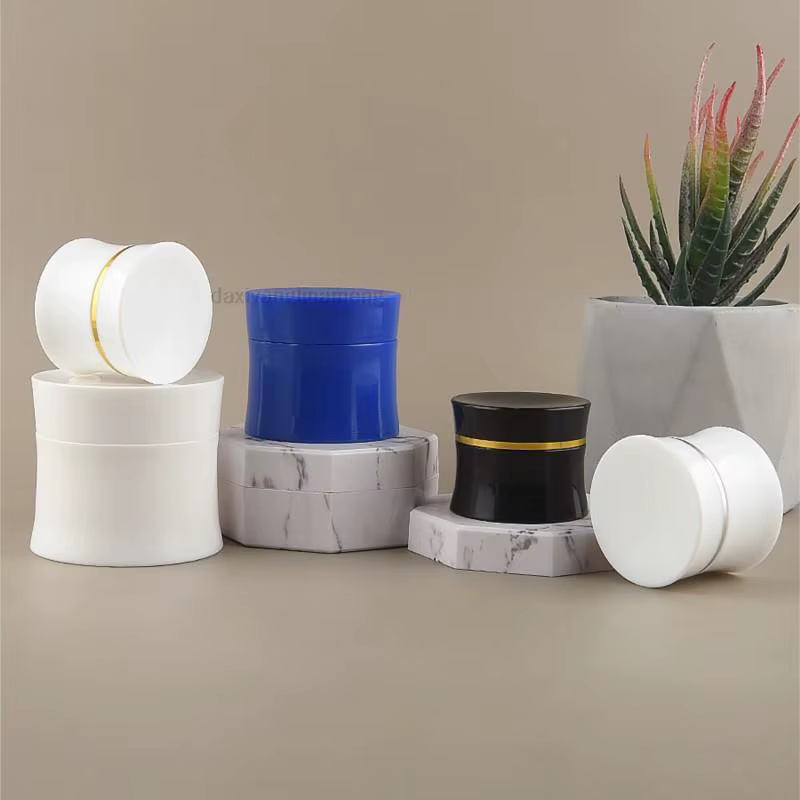 Bouteille de crème pour le visage