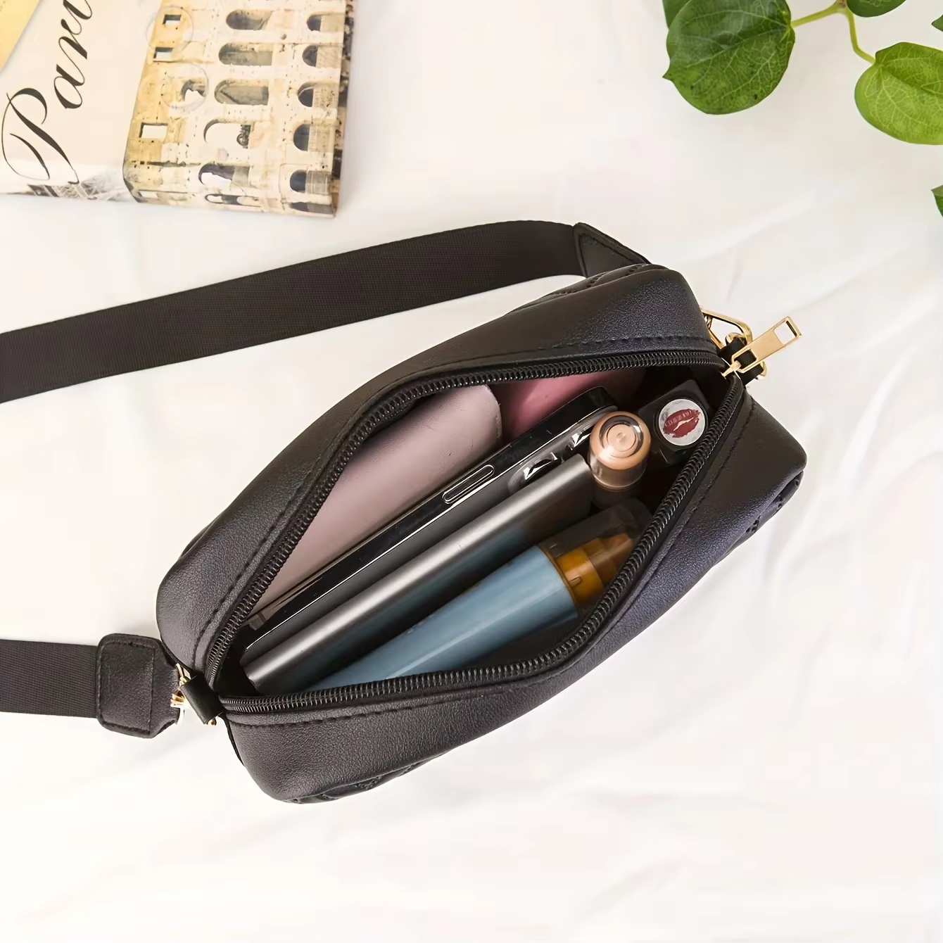 Mini portefeuille à bandoulière matelassé à la mode minimaliste, sac à bandoulière tendance en PU, sac à main décontracté pour femmes et portefeuille pour téléphone portable