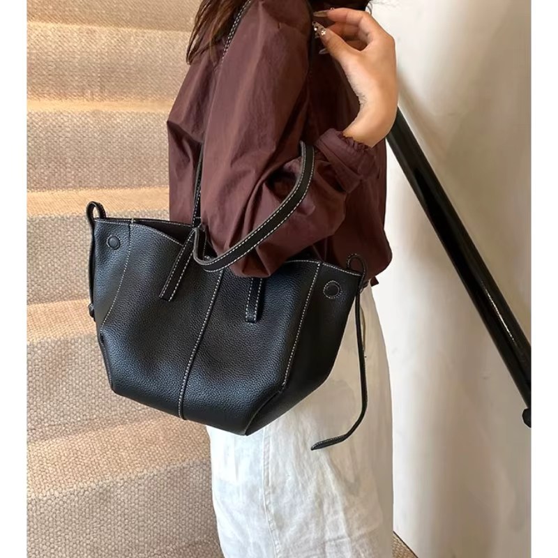 Sac à bandoulière en cuir de styliste pour femmes, sac sous les bras de luxe, intemporel, élégant, de haute qualité, sac latéral Chic pour dames
