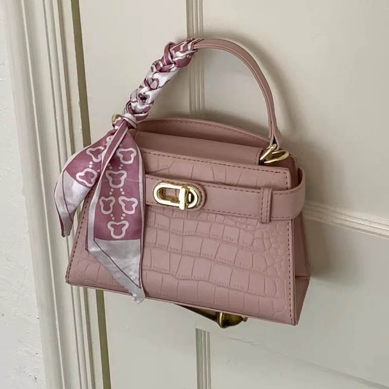 Sac à main tendance pour femme 2026 – Nouveau petit sac bandoulière carré pour le trajet quotidien – Sac de travail élégant et stylé – Style urbain minimaliste