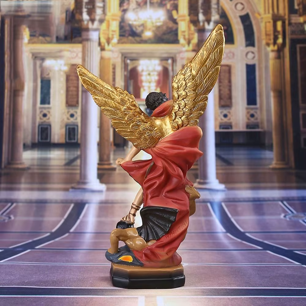 Statue d'ange Saint Milka classique en résine, Sculpture de dieu démon tuant, épées faites à la main, Statue religieuse d'ange