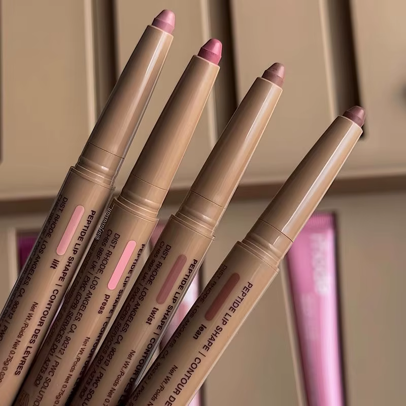 Crayon à lèvres en forme de peptide cutané
