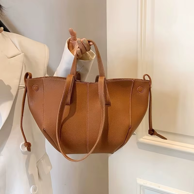 Sac à bandoulière en cuir de styliste pour femmes, sac sous les bras de luxe, intemporel, élégant, de haute qualité, sac latéral Chic pour dames