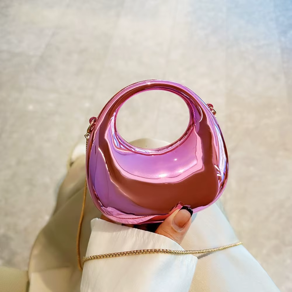 Demi-lune fête Banquet sac pour femmes sac à main De luxe Bolso De Mujer vente chaude femmes sac à bandoulière 2025 nouveau PVC lustre métallique