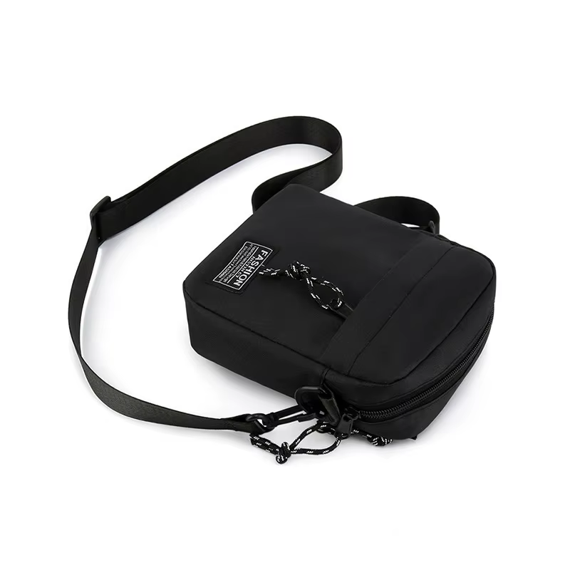 Mini sac à bandoulière pour homme et femme, pochette de téléphone légère et décontractée pour les voyages avec sangle réglable, pour un usage quotidien et les voyages
