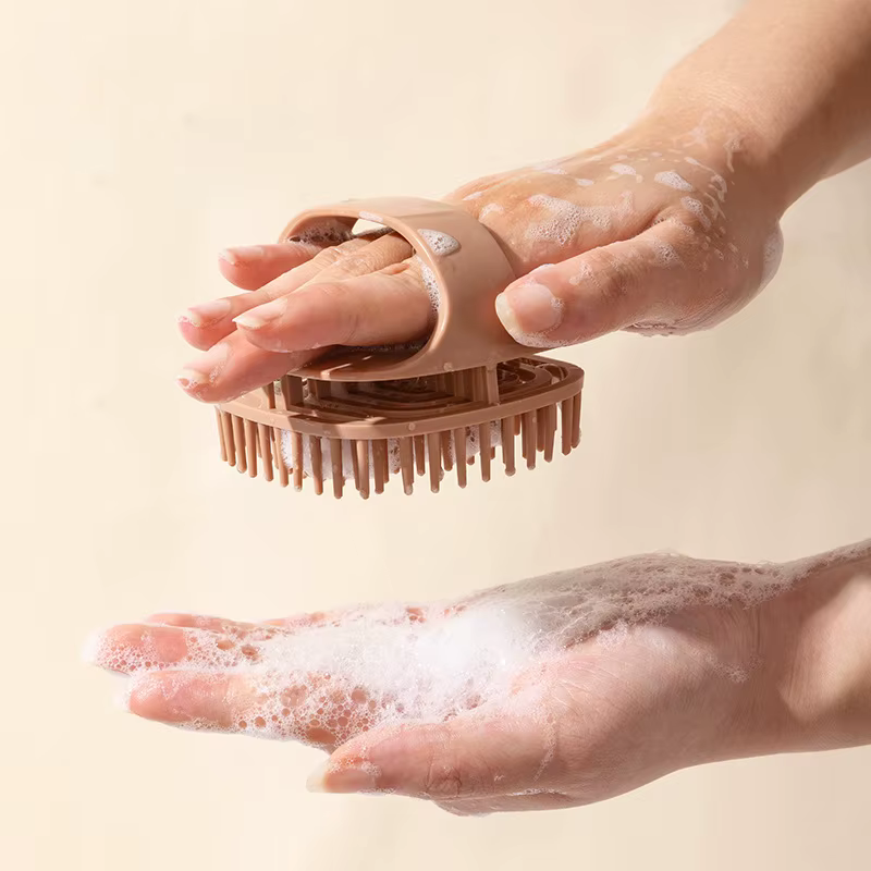 Brosse de bain pour shampoing