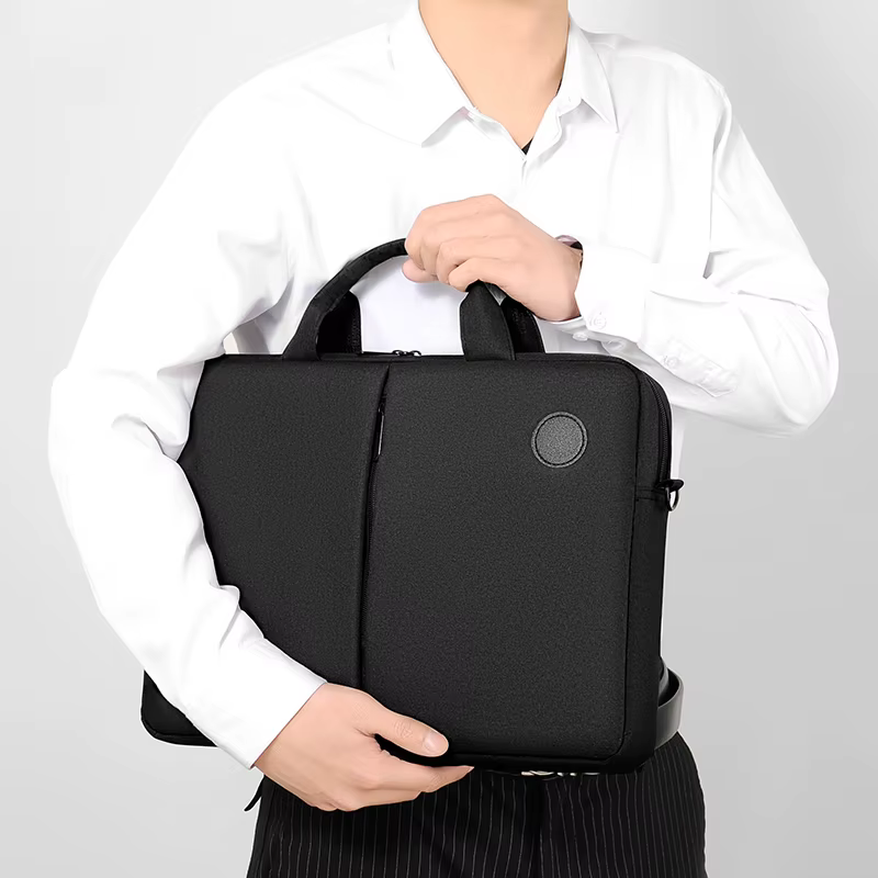 Sac noir pour hommes – Sac à main d'affaires portable à bandoulière, plusieurs compartiments, pour le travail ou les voyages, sac d'affaires élégant