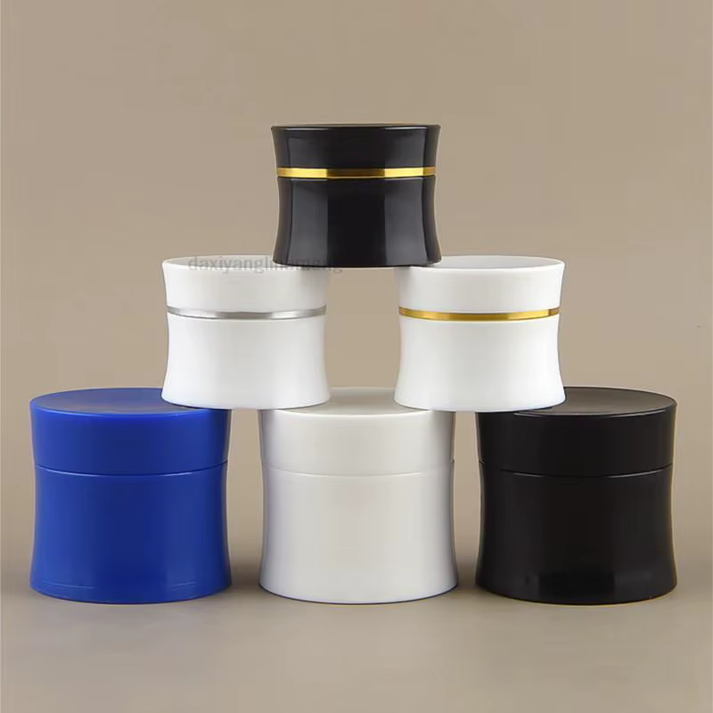 Bouteille de crème pour le visage