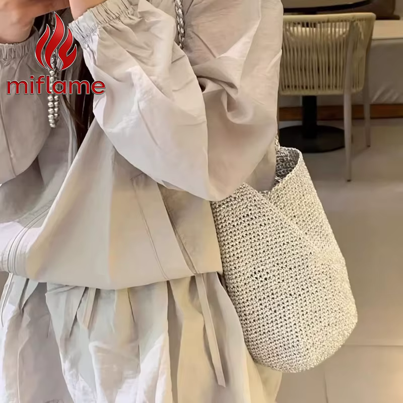 Sac à bandoulière tissé pour femme et fille, avec silhouette structurée, sac à main vintage pour les trajets quotidiens et les voyages